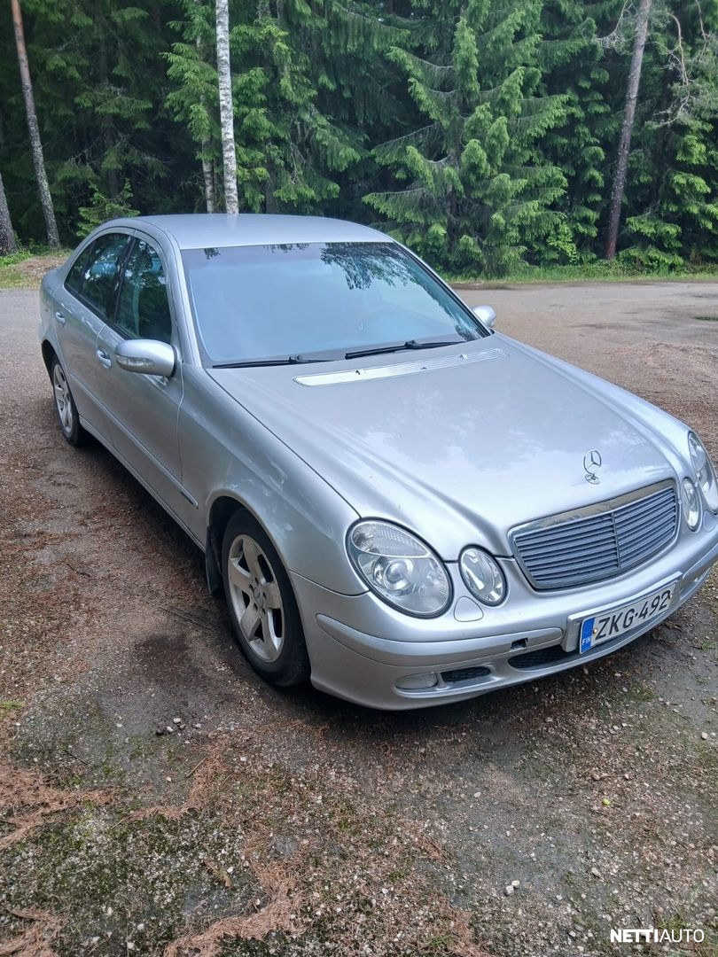 Mercedes-Benz 200