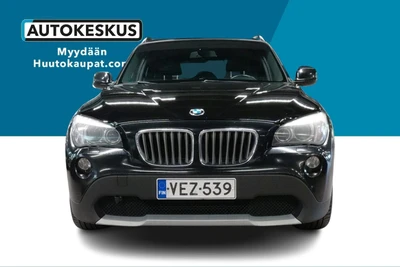 BMW X1 xDrive 28i A E84 SAV 2011, kuva 3/10