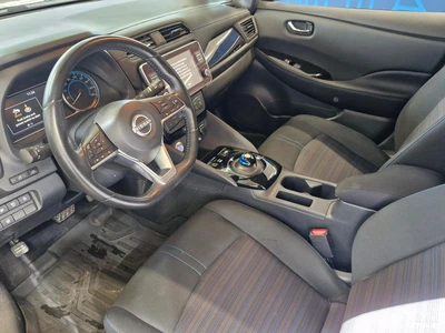 Nissan Leaf 2022, photo 4/17