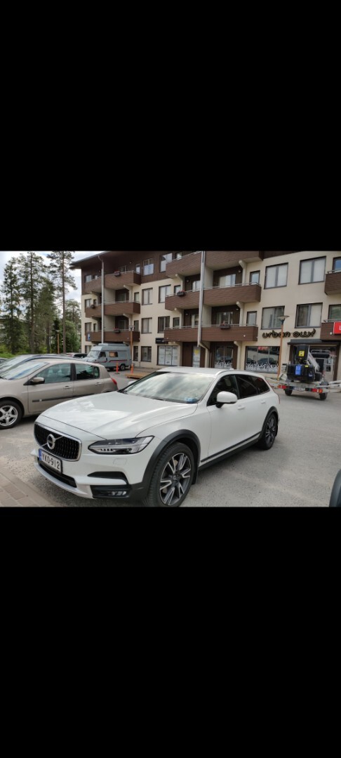 Volvo V90 Cross Country