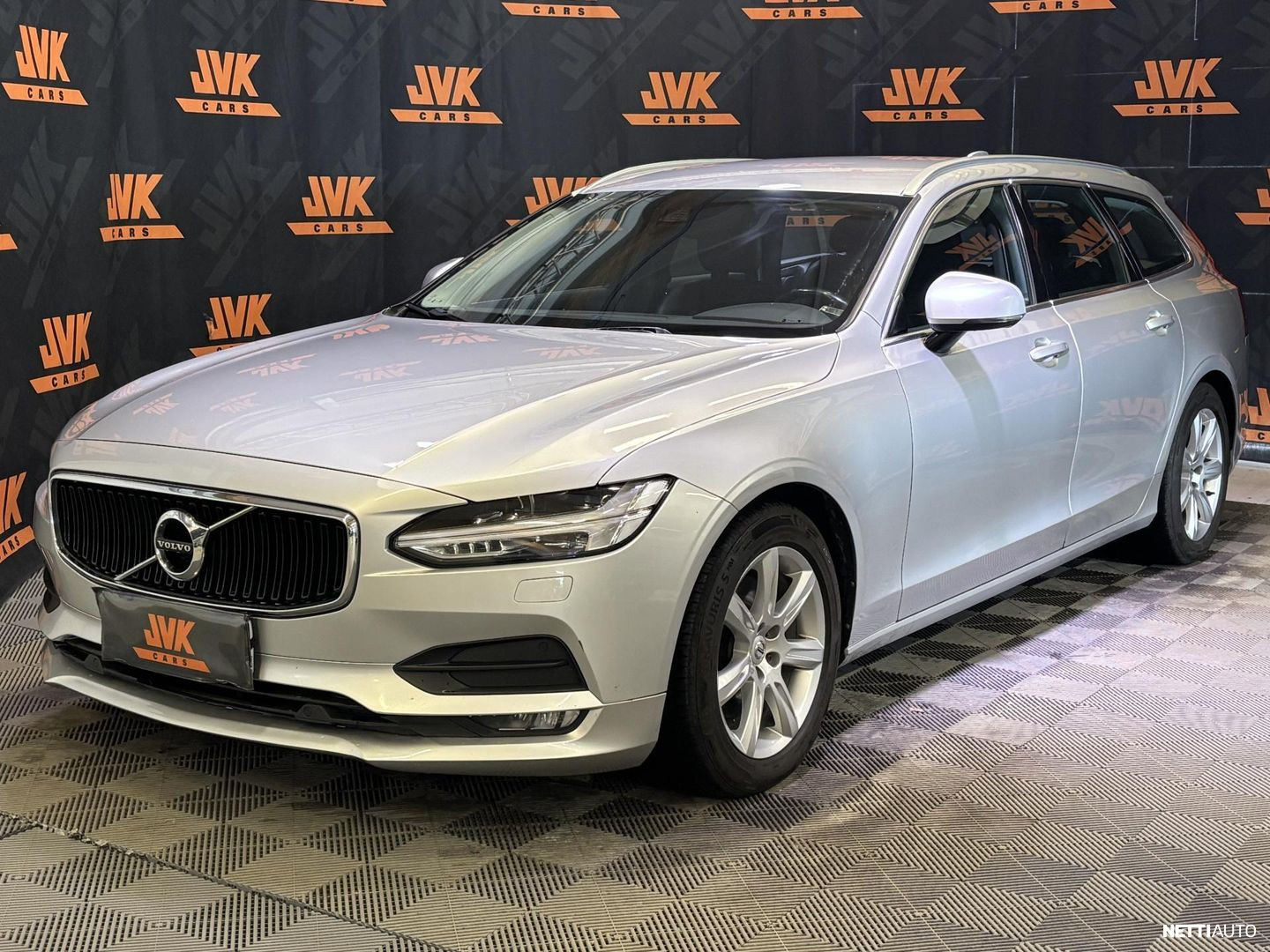 Volvo V90