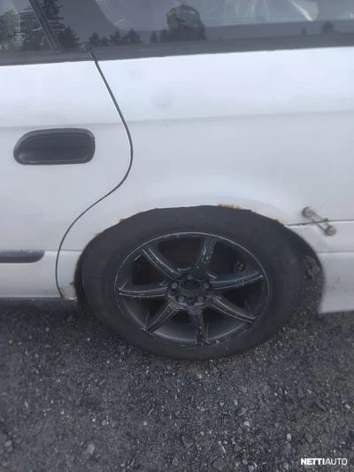 Subaru Legacy 1999, kuva 6/10