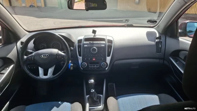 Kia Ceed 2011, kuva 6/14