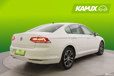 Volkswagen Passat 2018, photo 4/33
