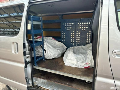 Toyota Hiace 2,5 D-4D 4WD 117 5ov 2010, photo 5/17