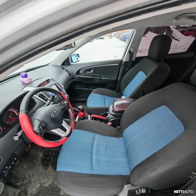 Kia Ceed 2011, kuva 5/9