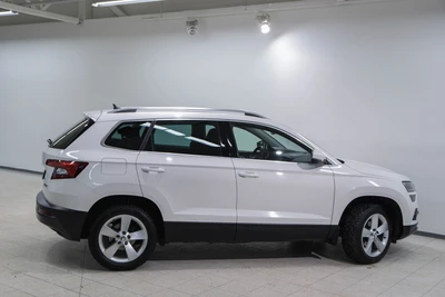 Skoda Karoq 1,5 TSI Style 2019, kuva 5/23