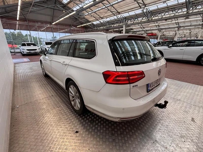 Volkswagen Passat 2018, photo 4/15
