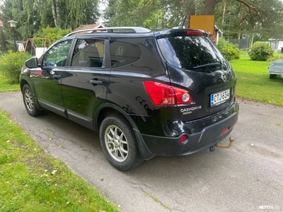 Nissan Qashqai+2 2010, kuva 2/7