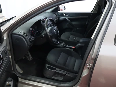 Skoda Octavia Combi 1,9 TDI Elegance 2008, kuva 7/10