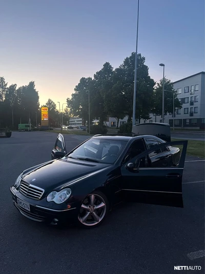 Mercedes-Benz C 320 CDI 2005, kuva 3/12