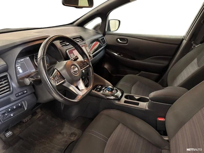 Nissan Leaf 2022, photo 7/34