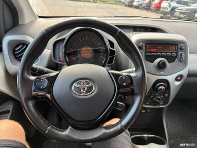Toyota Aygo 1,0 VVT-i x-play 5ov 2017, kuva 6/6