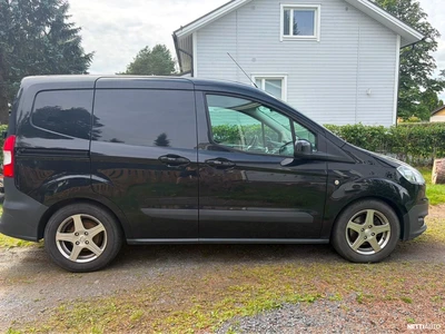 Ford Transit Courier 2015, photo 7/20