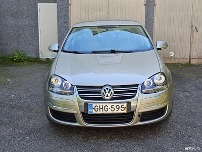 Volkswagen Jetta 2007, photo 2/9