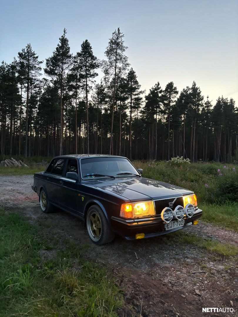 Volvo 240