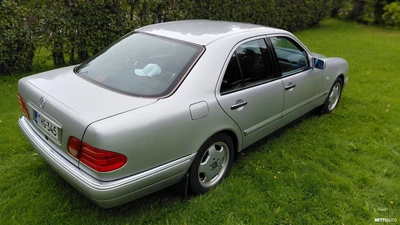 Mercedes-Benz E Avantgarde 1996, kuva 5/10