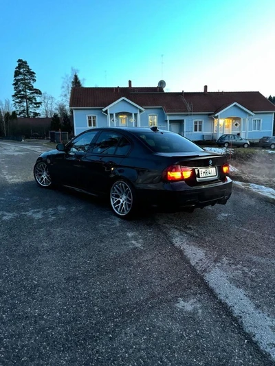 BMW 330 2011, kuva 2/20