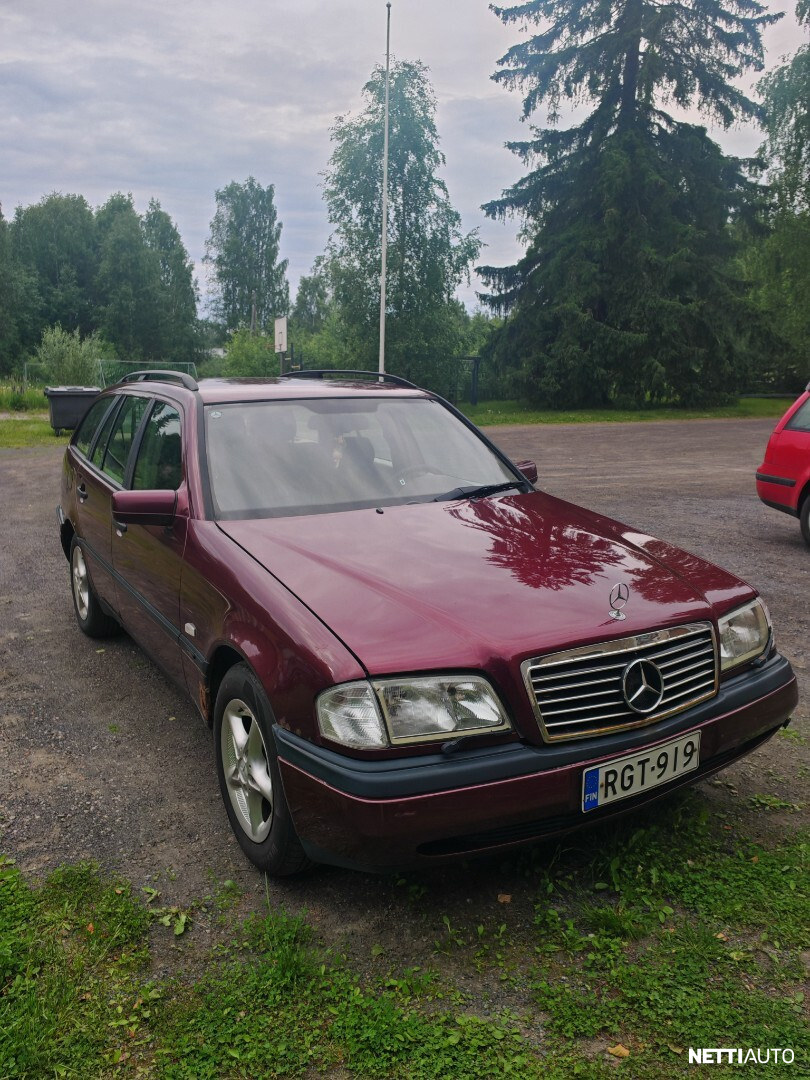 Mercedes-Benz C 180