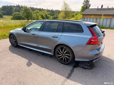 Volvo V60 T8 TwE AWD R-Design aut 2020, kuva 3/8