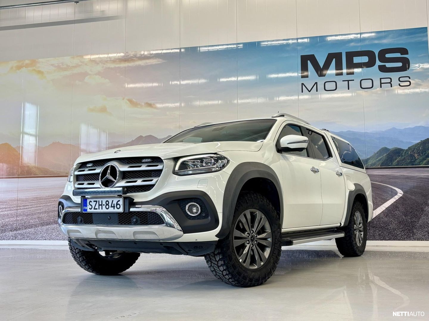 Mercedes-Benz X