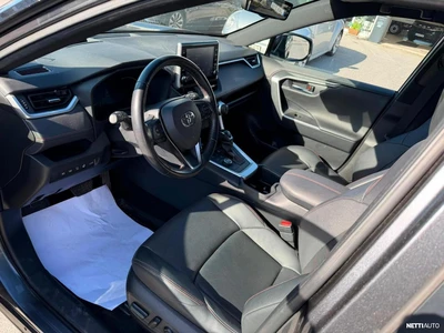 Toyota RAV4 Plug-In 2022, photo 5/5