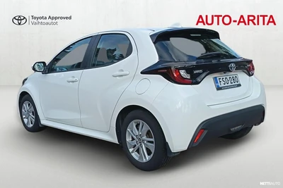 Toyota Yaris 1,5 Hybrid Active 2022, kuva 3/20