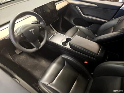 Tesla Model Y 2023, kuva 7/8