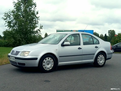 Volkswagen Bora 1.6 Bensa 105hv 4-ov. 2001, kuva 6/20