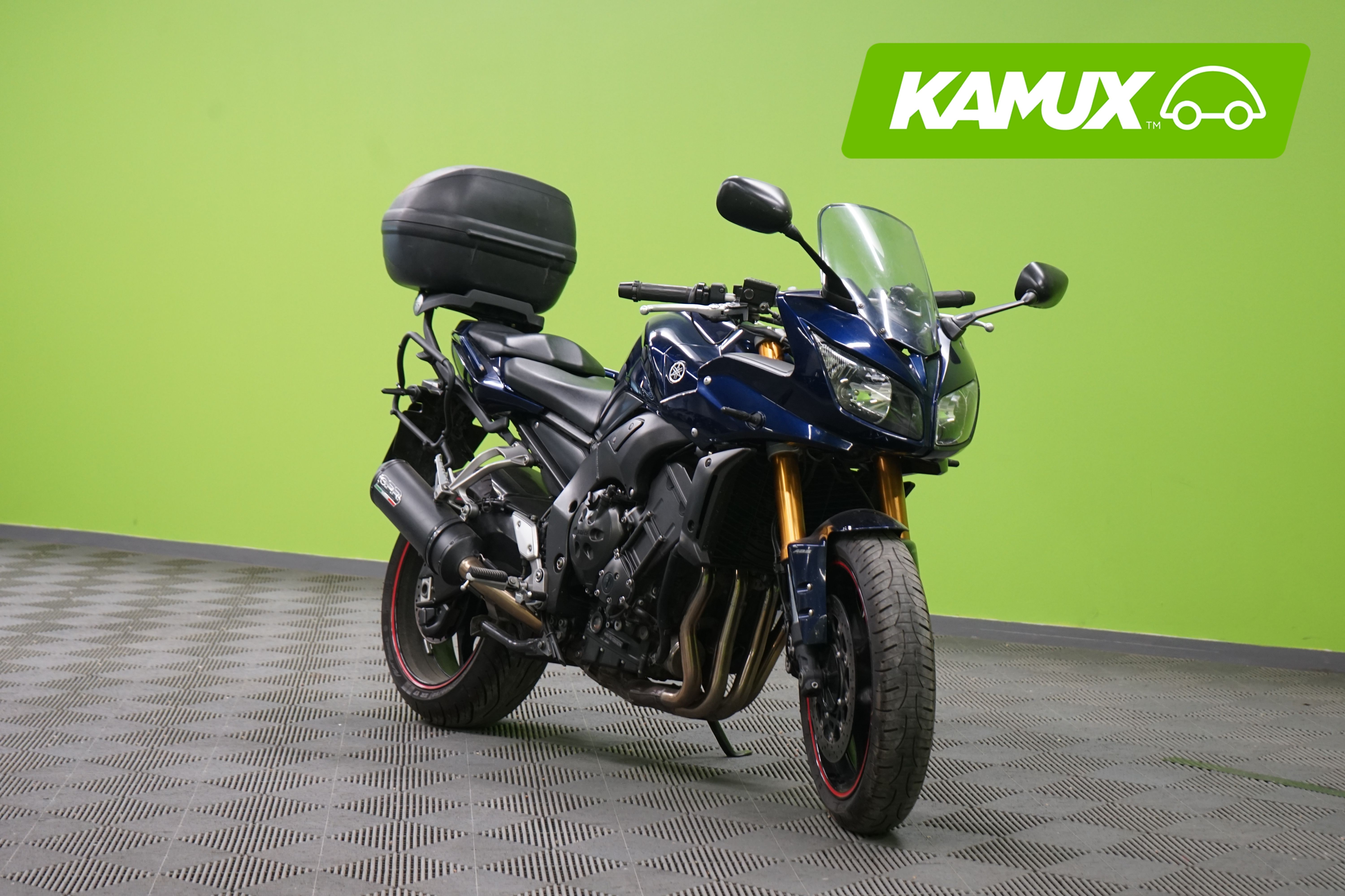 Yamaha FZ1 / Juuri tullut! / Kahvalämppärit / GPR vaimennin / USD keula /