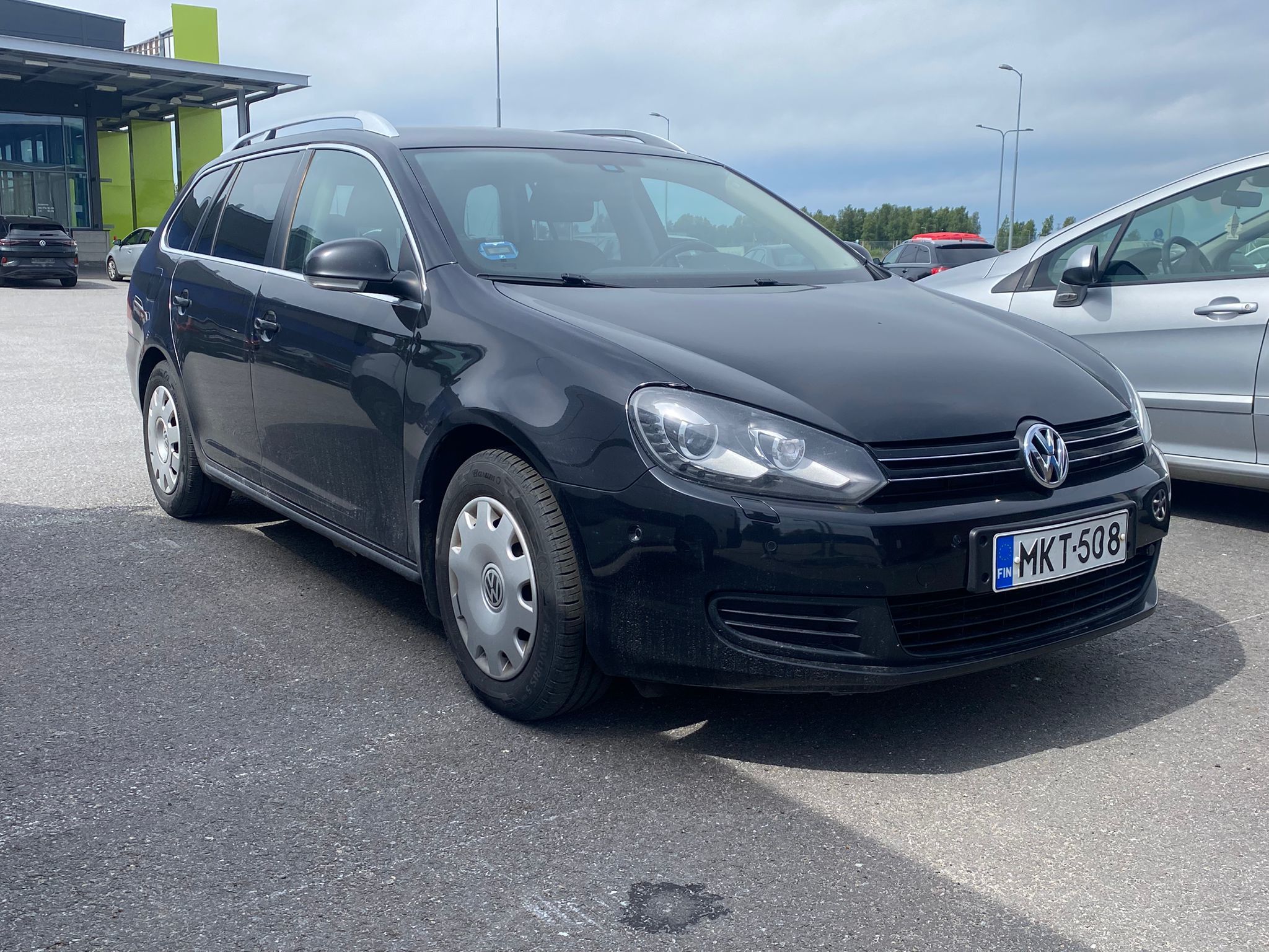 Volkswagen Golf Variant Comfortline 1,6 TDI 77 kW (105 hv) BlueMotion Technology DSG-automaatti