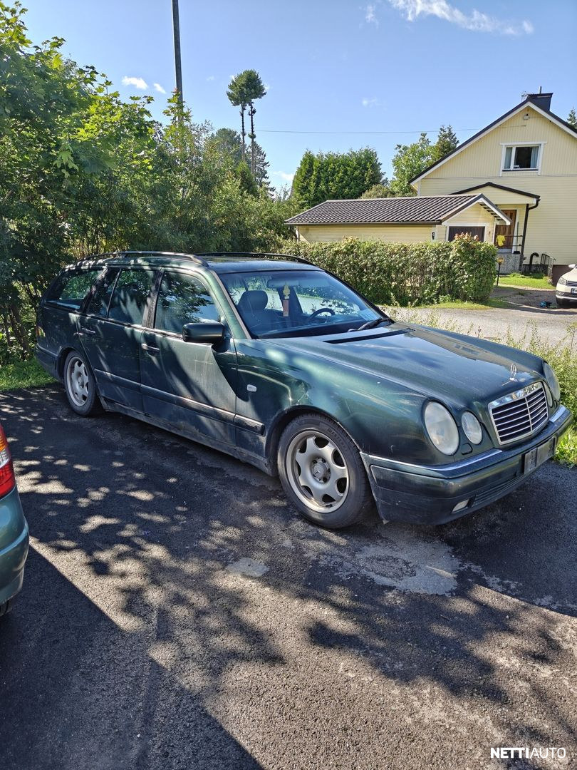 Mercedes-Benz E