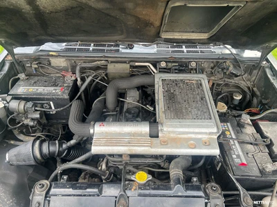 Mitsubishi Pajero 1996, kuva 5/8