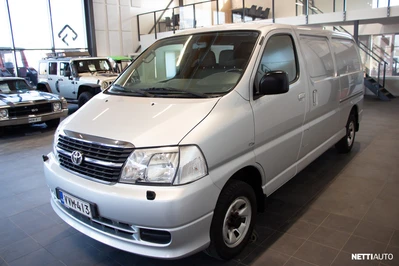 Toyota Hiace 2.5 D-4D 117 5ov 4WD pitkä 2011, photo 3/15