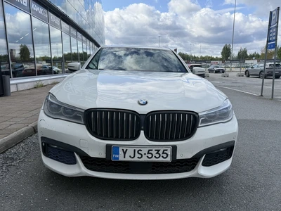 BMW 730 2017, photo 5/10