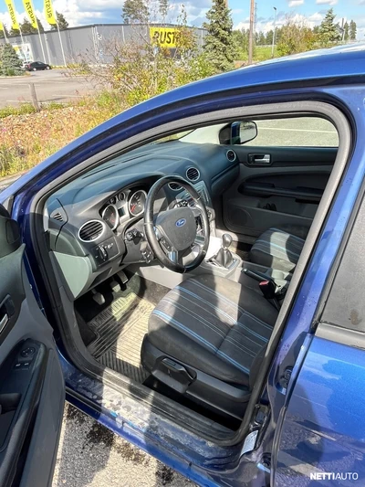 Ford Focus 2008, kuva 6/10