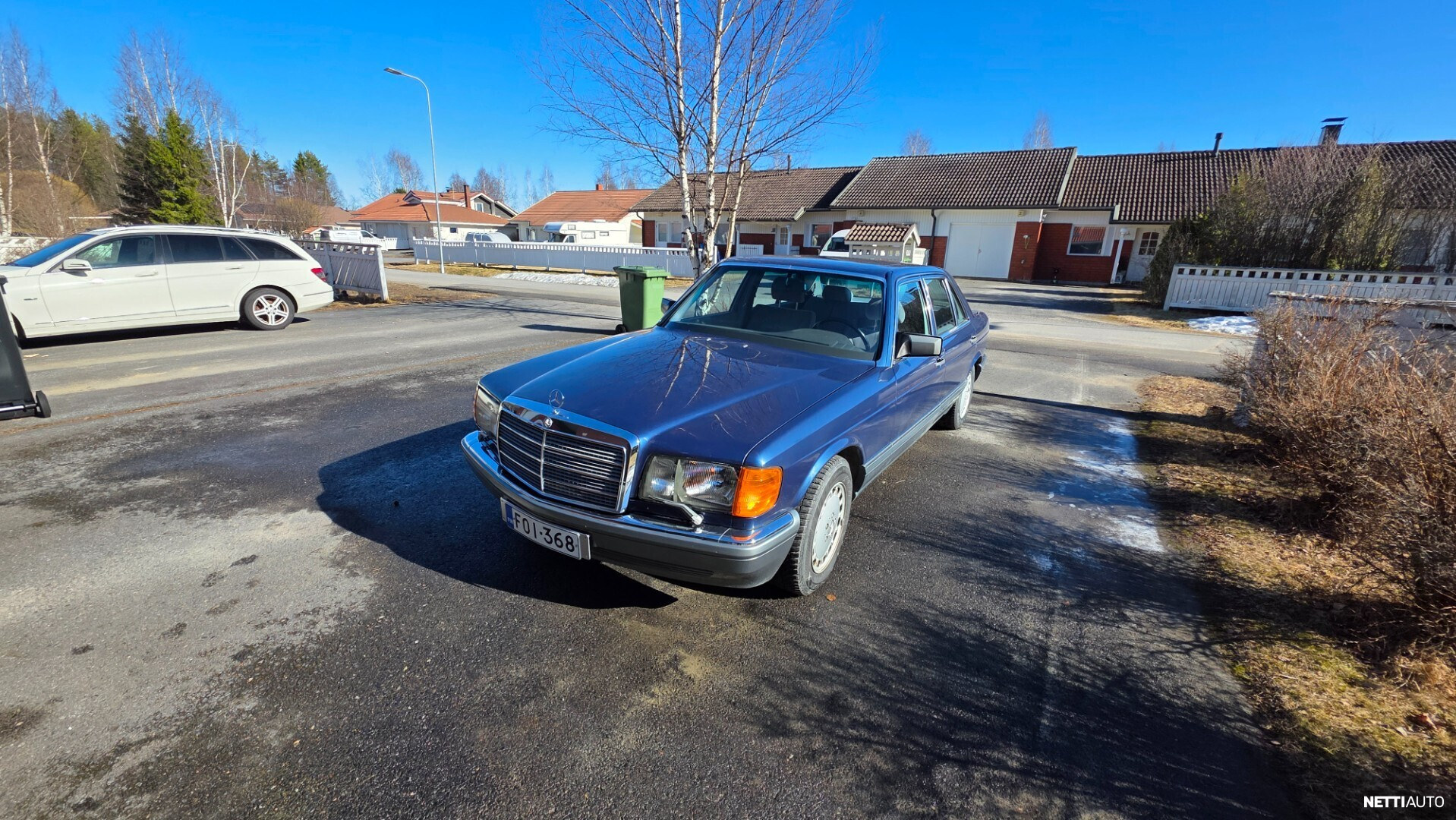 Mercedes-Benz 560