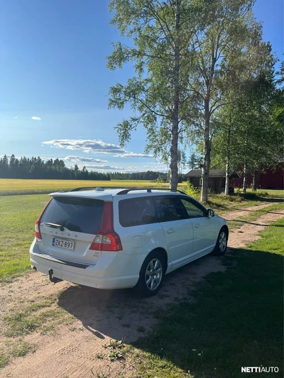 Volvo V70 D5 AWD Momentum aut 2009, kuva 6/9