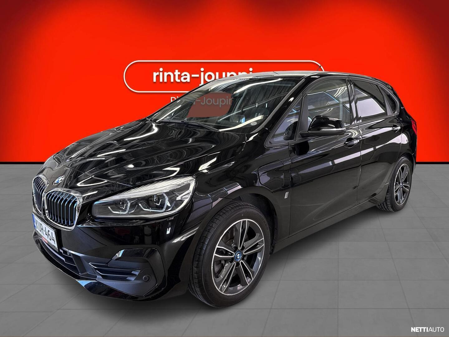 BMW 225