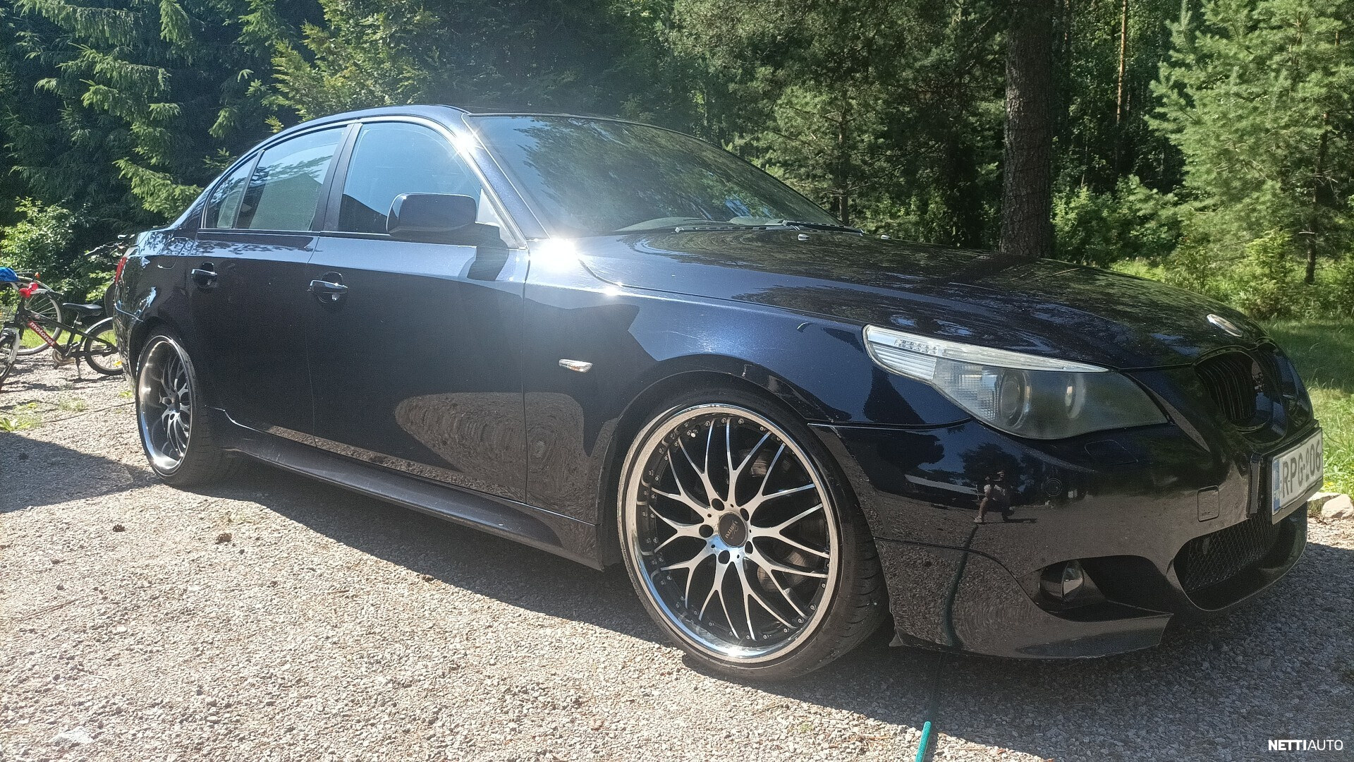 BMW 525