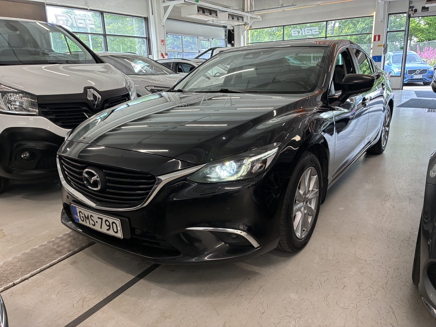 Mazda 6