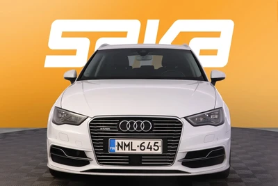 Audi A3 2016, photo 2/27