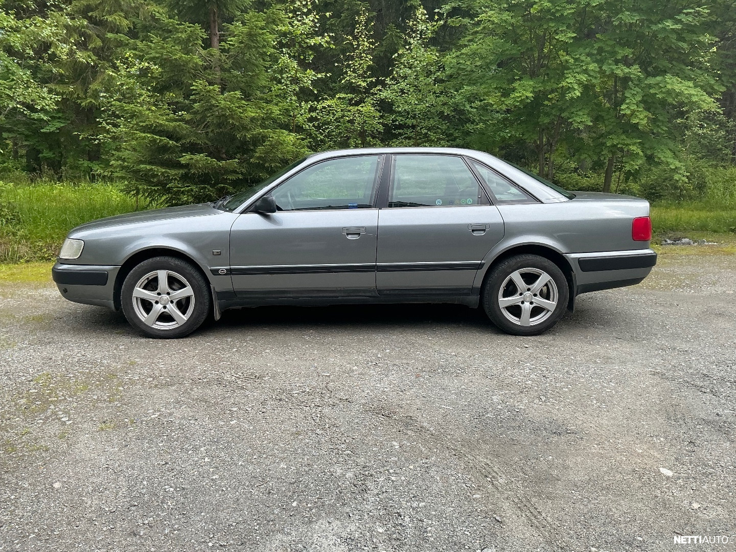 Audi 100