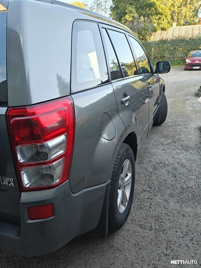 Suzuki Grand Vitara 2007, kuva 7/10