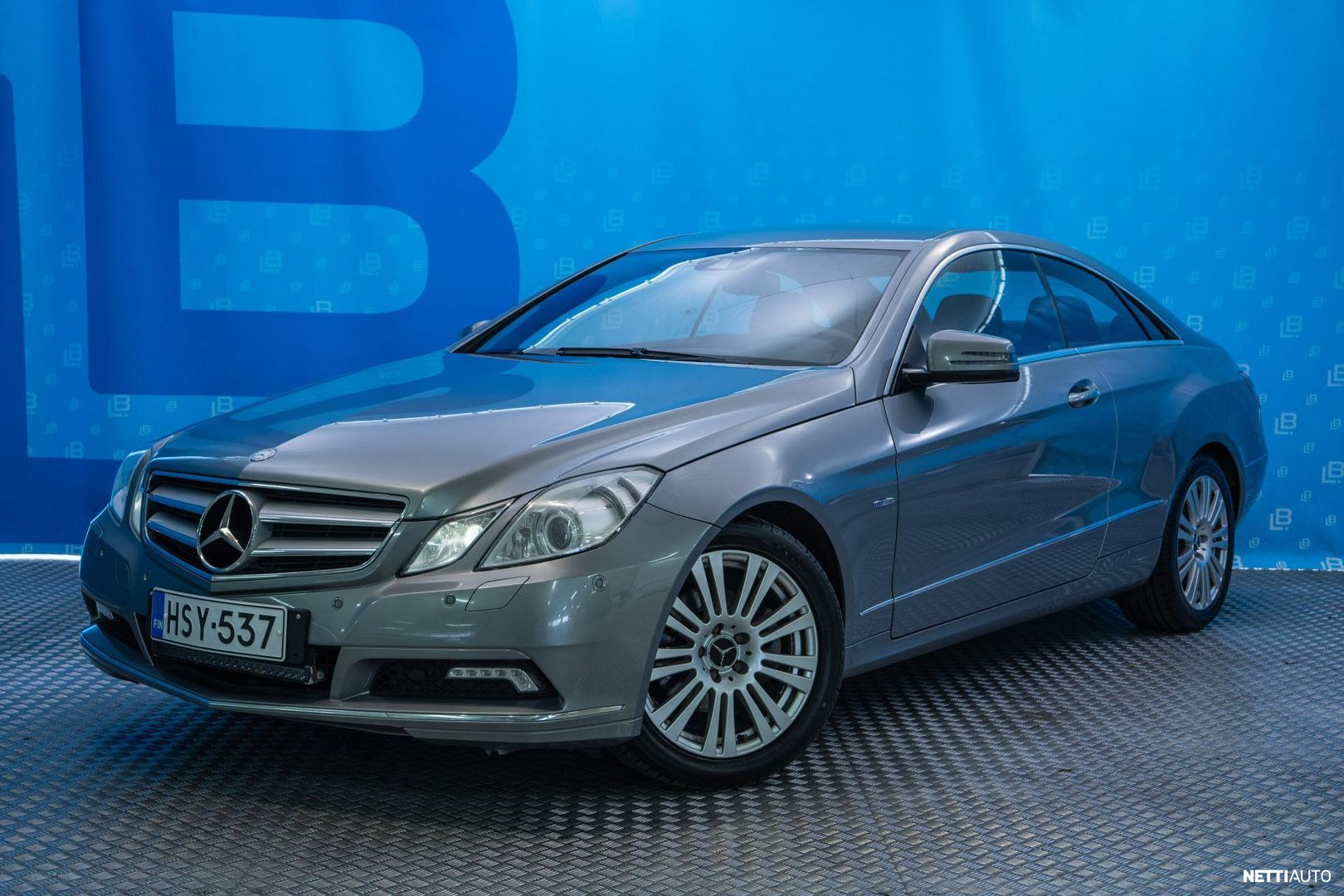 Mercedes-Benz E