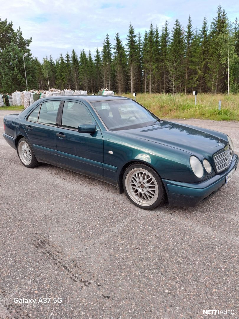 Mercedes-Benz E