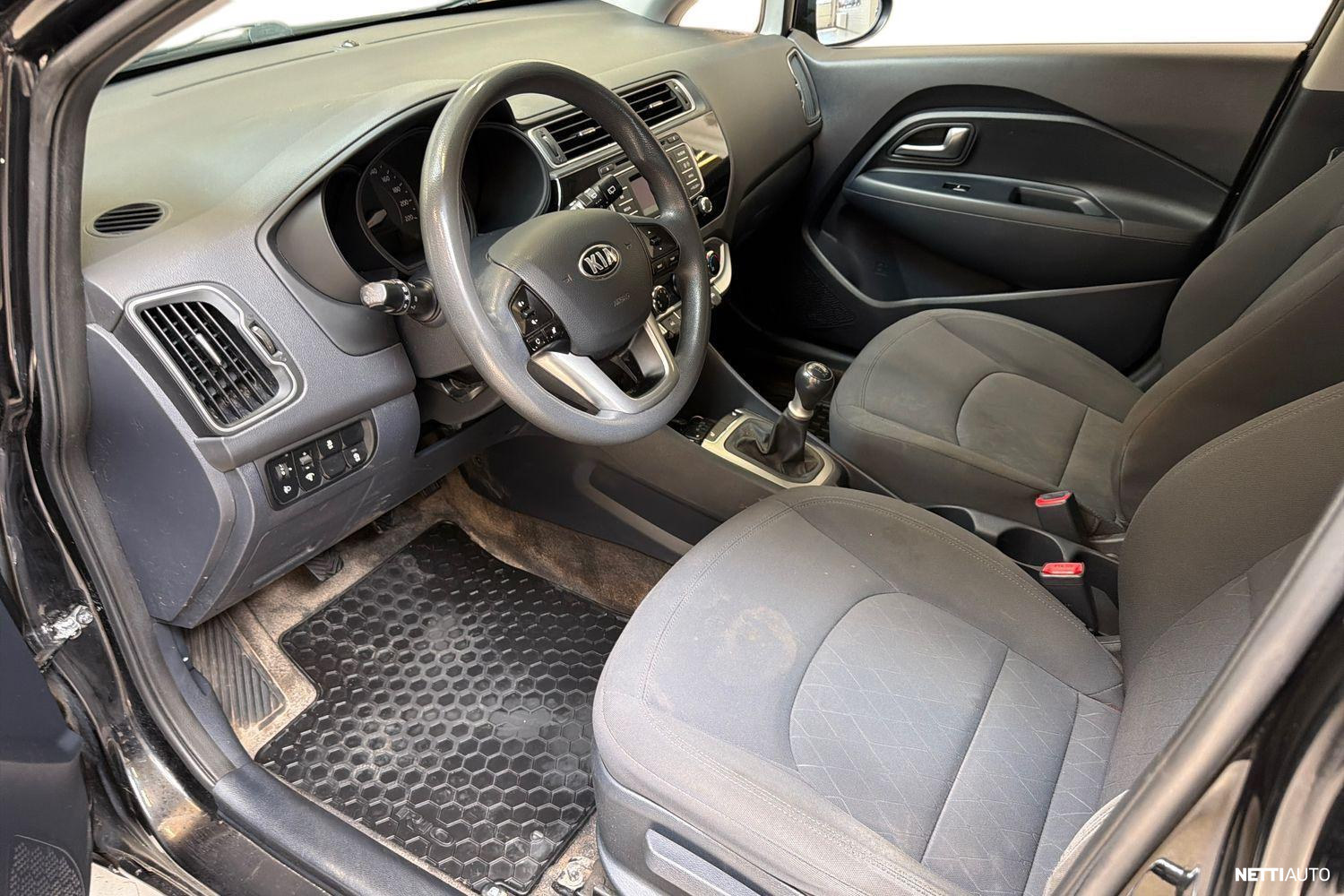 Kia Rio 2016, photo 6/27
