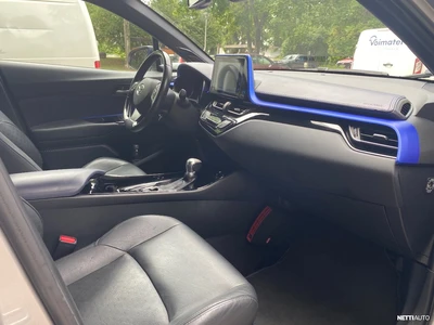 Toyota C-HR 1,8 Hybrid Premium 2017, kuva 4/12