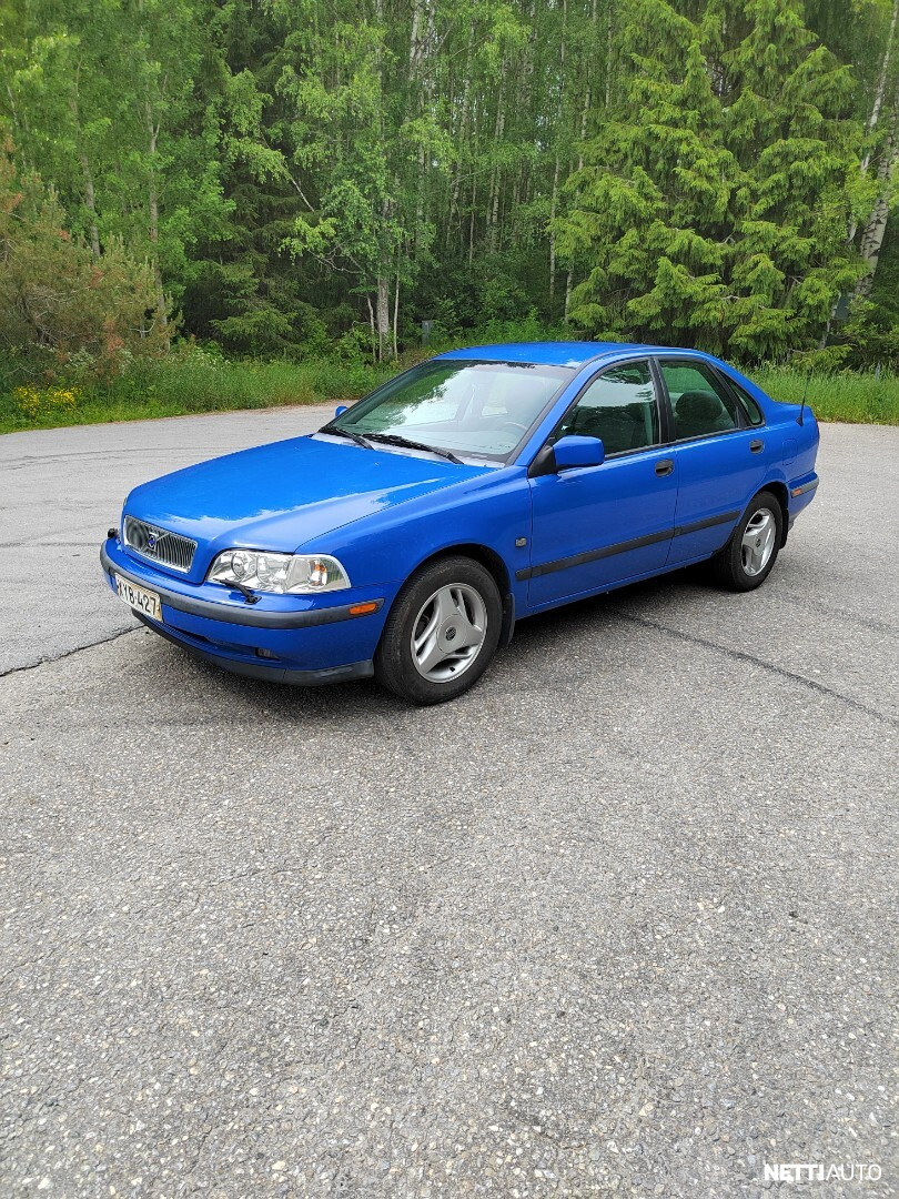 Volvo S40