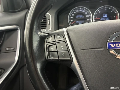 Volvo V60 D4 Momentum Business aut 2013, photo 4/33